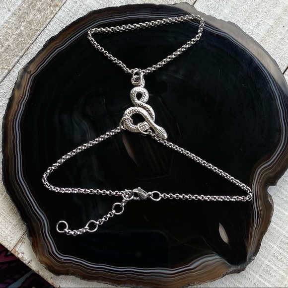 π΄ SALE ! red dot items are 2 for $25 . Bundle more than 3 and its $10 each π - Picture 5 of 15